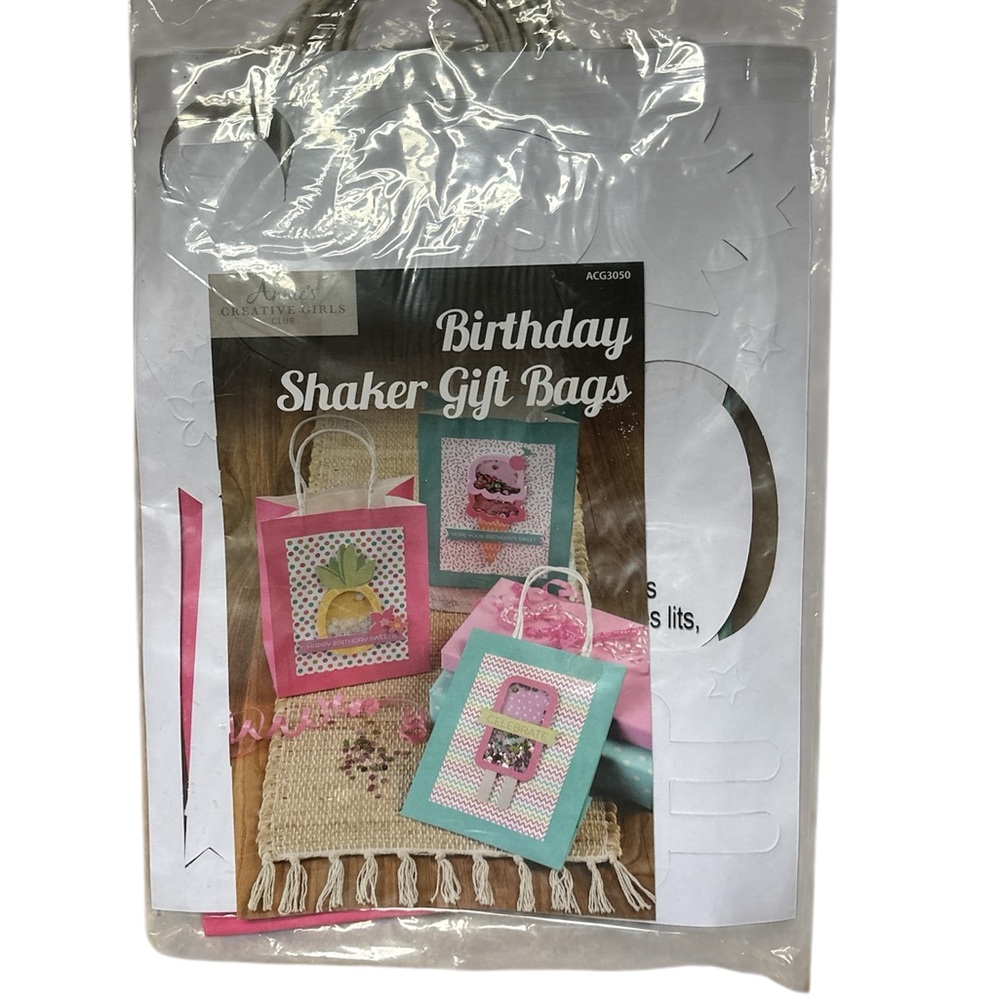 DIY gift bag craft kit